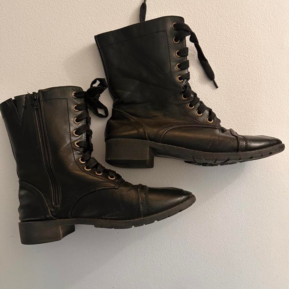 Black leather lace up boots US 8.5